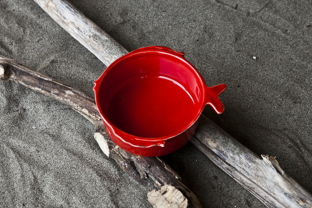 Ceramic tableware, White color tableware, Red color tableware, Italian bowl set, Italian style bowl set, Unique bowl set