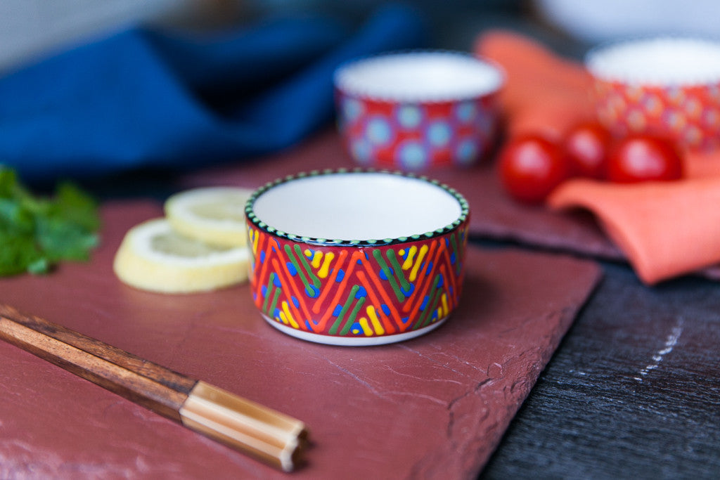 Rossa, red in Italian, is a platter & cheese board made with red slate by Just Slate, a UK-based company specialized in working only with the best-quality material. Rough-hewn red slate is much rarer than its dark grey counterpart. This red slate boards is easy, casual and fun; unleash your creativity to design beautiful table settings.  Extremely versatile, the Rossa red slate cheese board has the power to enhance the color and tone of any type of food from the four corners of the world: appetizers, meat,