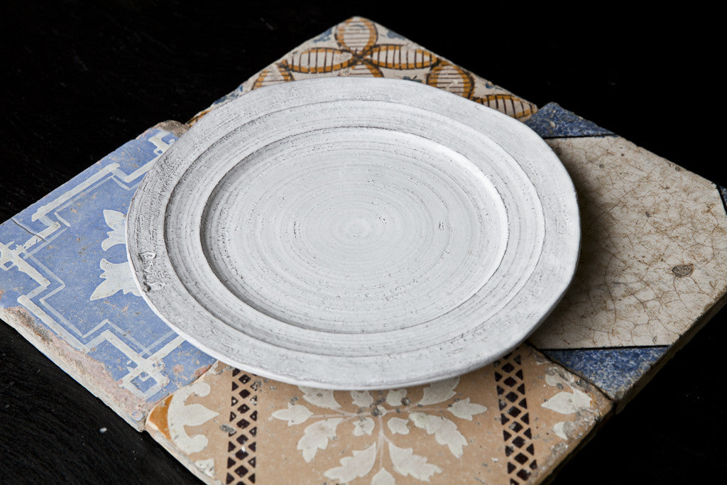 Pietra Aged White Dinner Plate by Virginia Casa