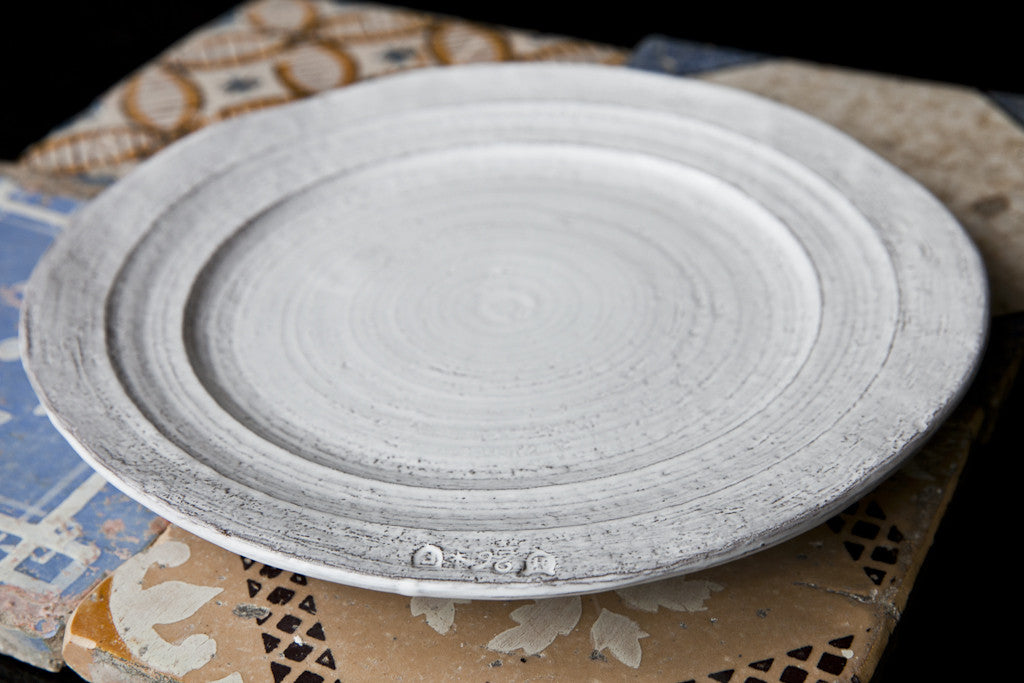 Pietra - Shabby-Chic Handmade Dinner Set</strong>