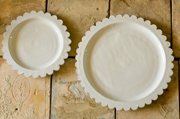 Fancy White Ceramic Dinner Plate