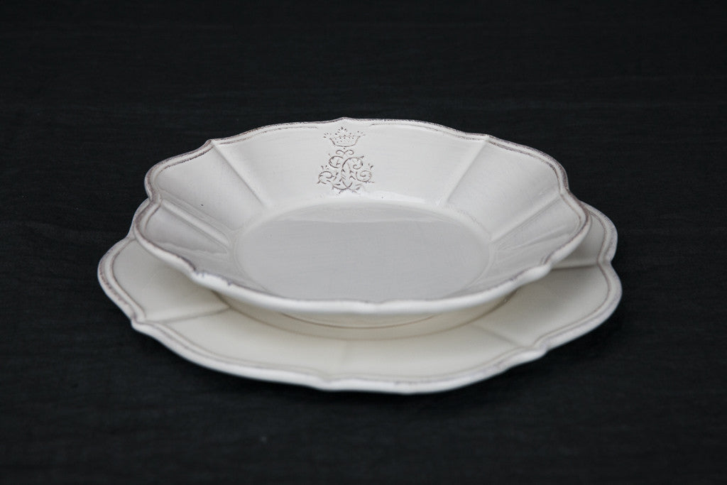 Ceramic Scalloped Dinner Set