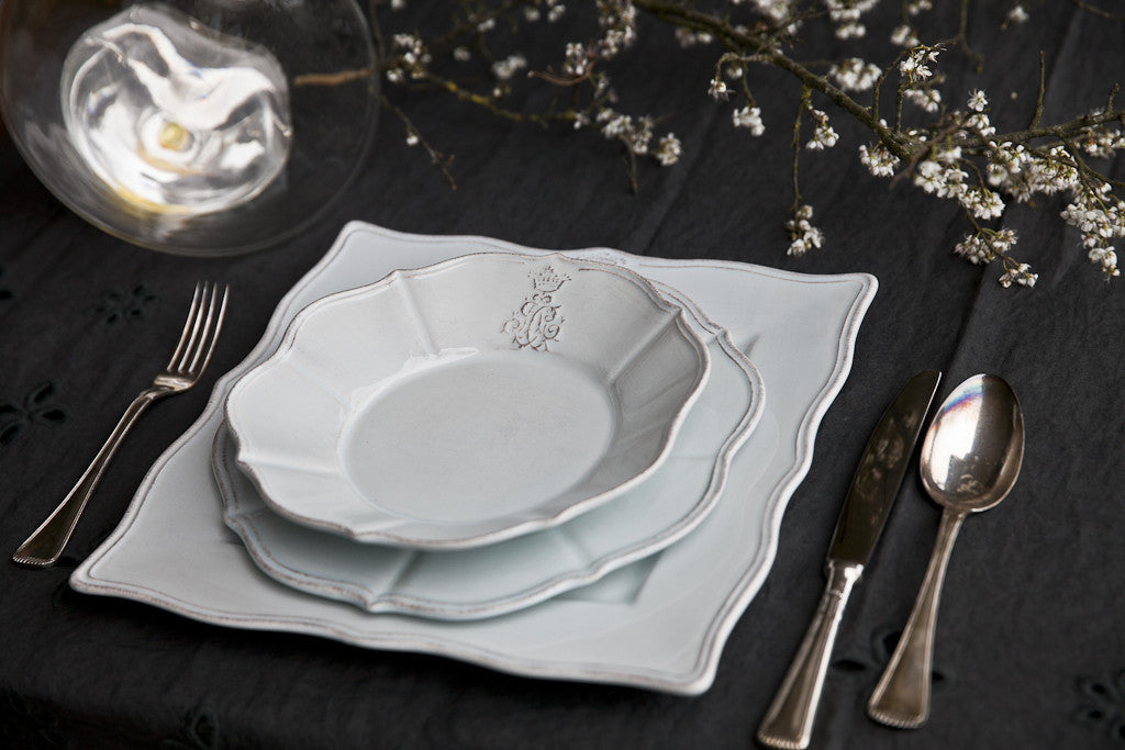 Regina - Ceramic Scalloped Dinner Set