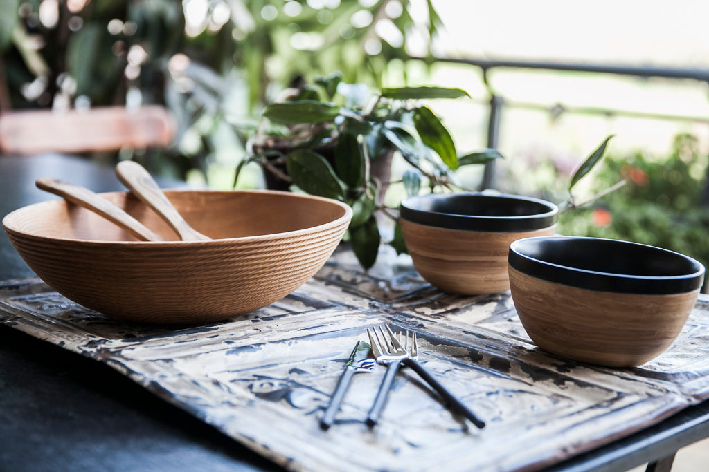 Loto - Black Porcelain & Bamboo Bowl